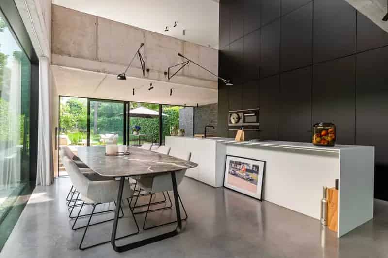 Moderne woning te koop Brasschaat 2 slaapkamers grote tuin