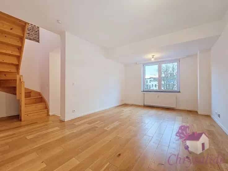 Duplex Te Koop 1 Slaapkamer Ingerichte Zolder 65m²