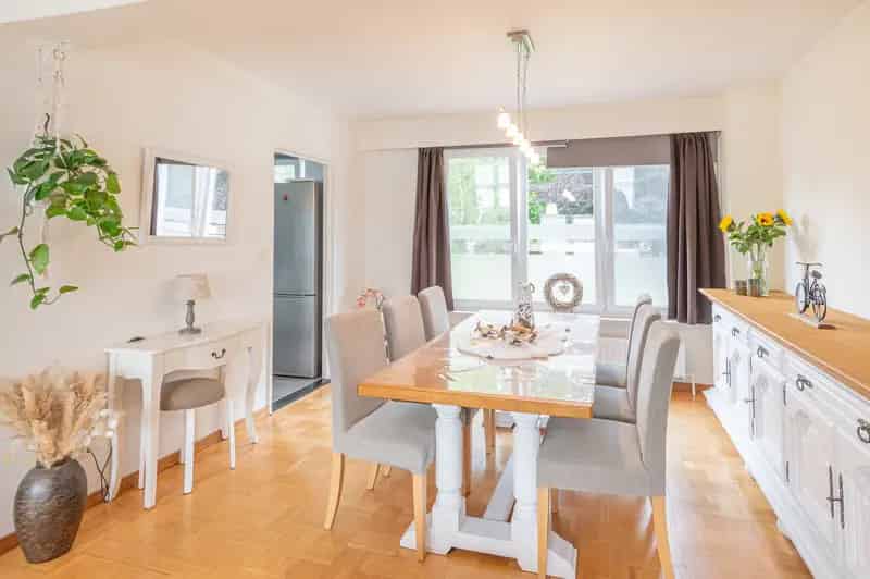 Huis te koop Hombeek: Bel-étage woning met tuin en garage