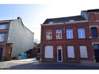 Handelspand te Koop Menen - Grote Hangar en Woonhuis