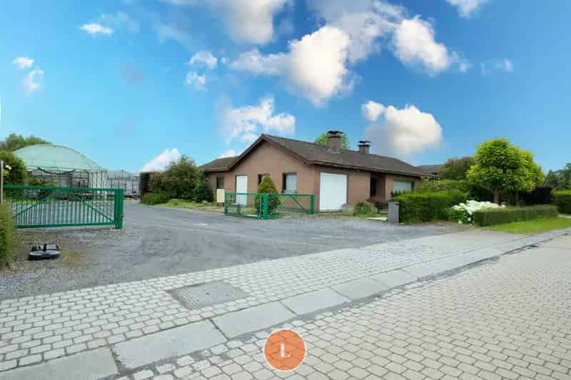 Huis te huur: gelijkvloerse woning met serres loods 5513m²