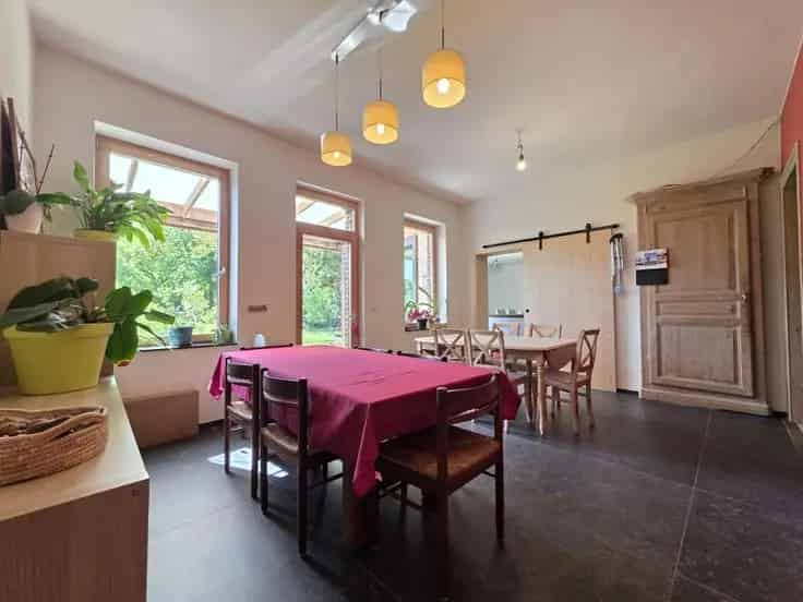 6 Slaapkamers Huis Te Koop Grote Tuin Garage Zonnepanelen