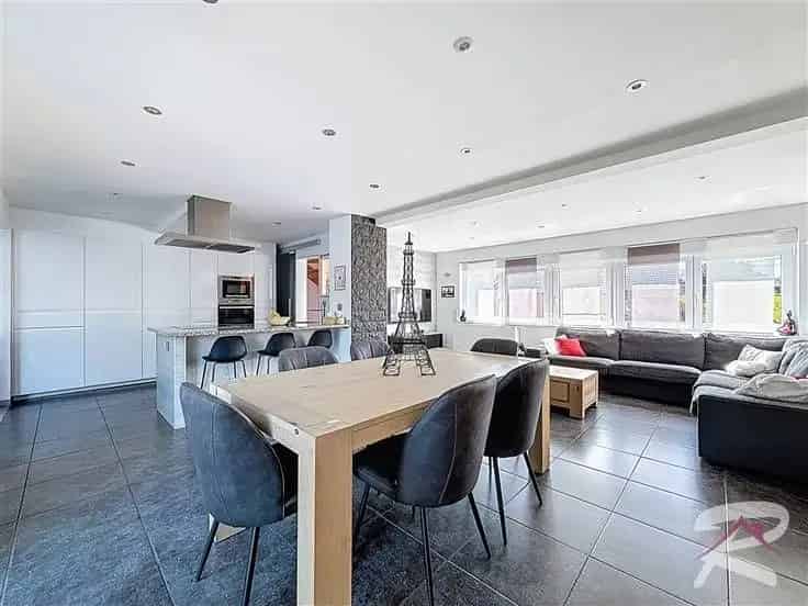 Moderne Huis Te Koop in Vivegnis