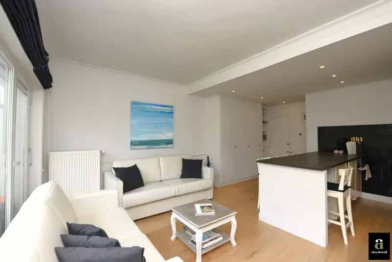 Moderne Gemeubelde Studio Strand Nabij