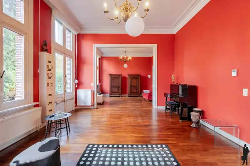 Historisch Herenhuis Essen 7 Slaapkamers 2 Badkamers Zonnepanelen