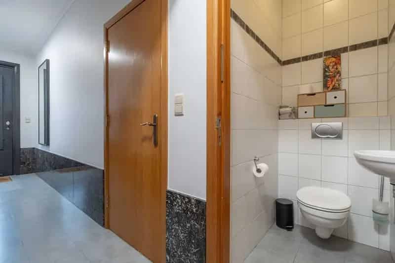 Huis te koop: Instapklare woning met garage en stadstuin