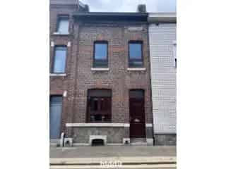 Huis te renoveren Luik - 2 slaapkamers - Tuin - Kelder