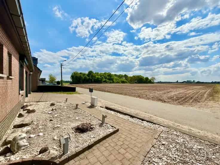 Huis te Koop Assenede: Instapklare woning met tuin en garage
