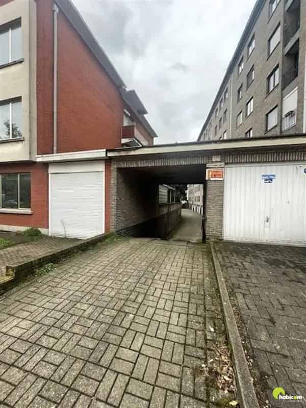 Overdekte parkeerplaats te koop in Borgerhout