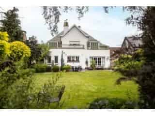 Villa te koop Zwijnaarde 5 slaapkamers praktijkruimte grote tuin