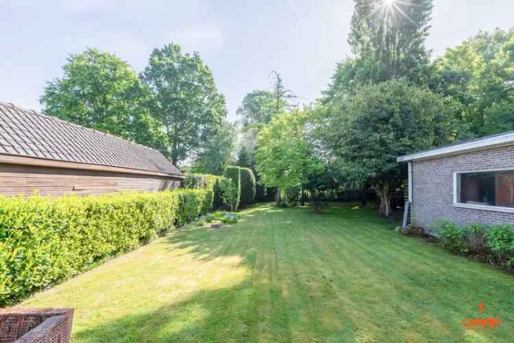 Te renoveren villa in Wondelgem nabij Gent