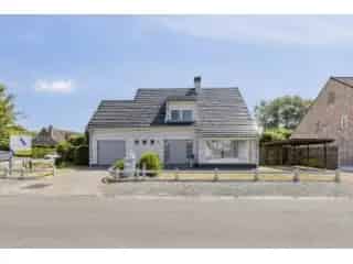Huis te koop Affligem - Te renoveren woning nabij winkels en station