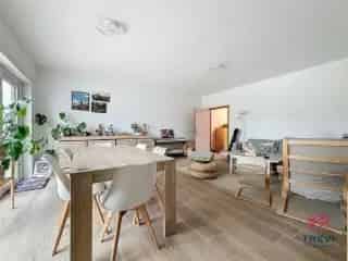 Huis te Koop Couillet - 3 slaapkamers - Gerenoveerd