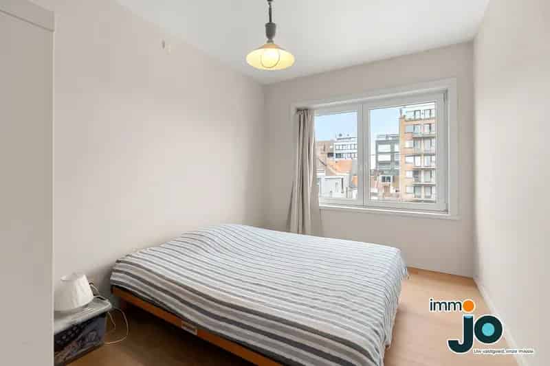 Lichtrijk Appartement 2 slaapkamers te Mariakerke Nabij Zee
