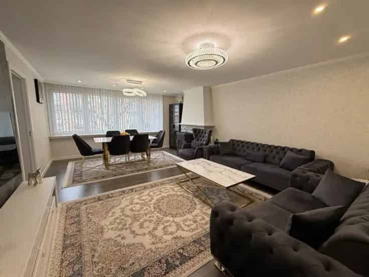 Appartement te koop met 2 slaapkamers en garage Lambrechtshoekenlaan