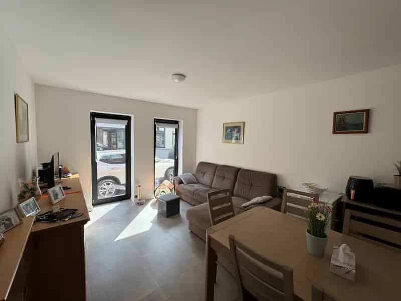 Appartement te koop Ronse Centrum - Instapklaar gelijkvloers met tuin