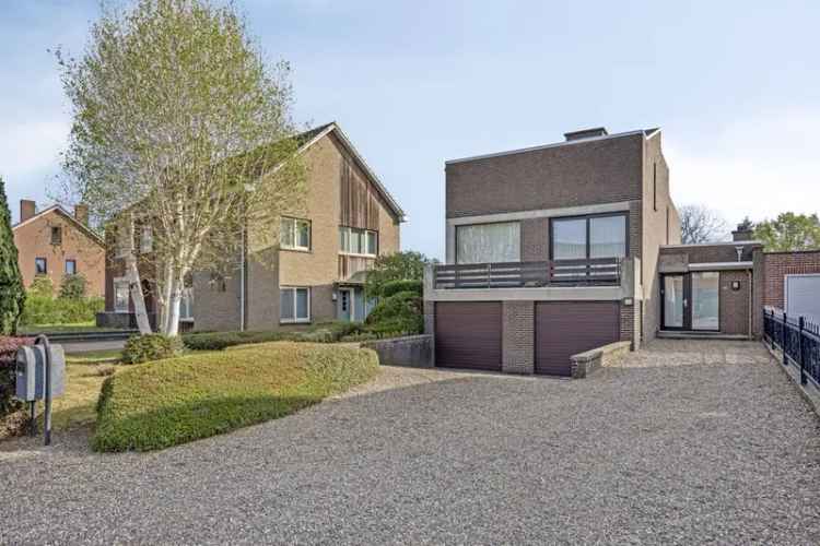 Huis te koop Maaseik Centrum Ruime woning 3 slaapkamers garage