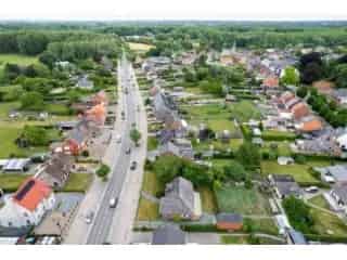Huis te koop Lippelo Ruime woning met renovatiemogelijkheden