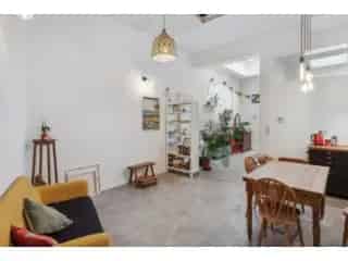 Duplex te Koop Sint-Gillis - Appartement met 2 slaapkamers en garage