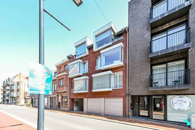 Appartement te koop Izegem: 2 slaapkamers, garage, centrum