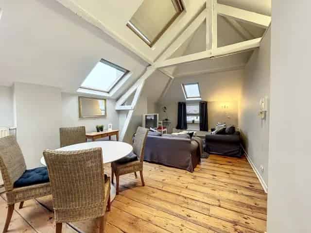 Appartement te Huur Brussel 2 slaapkamers Gemeubileerd