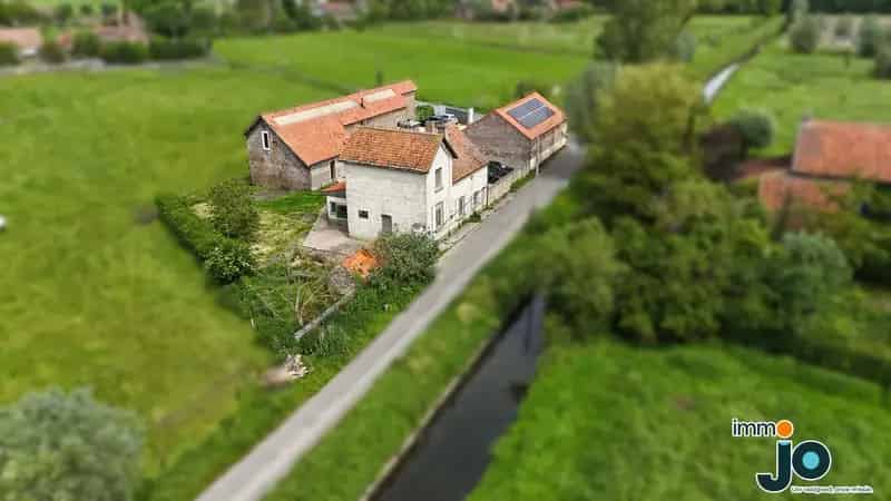 Idyllische Hoeve te Koop Moere Gistel 4-5 Slaapkamers 480m2 Bijgebouwen