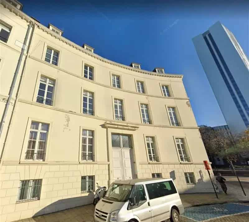 BARRICADES 1 Kantoren te Huur vanaf 150m²