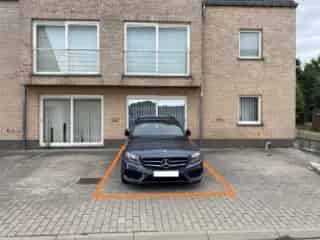 Parking te koop Herzele - Ruime staanplaats