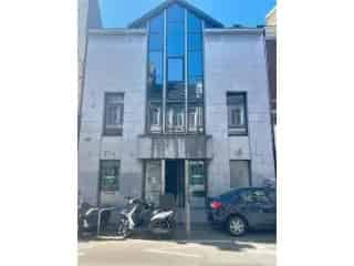 Huis Gemengd Gebruik Te Koop Luik 9 Appartementen Te Renoveren