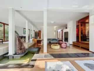 Huis te huur Ukkel 410m2 zwembad sauna jacuzzi 5 slaapkamers