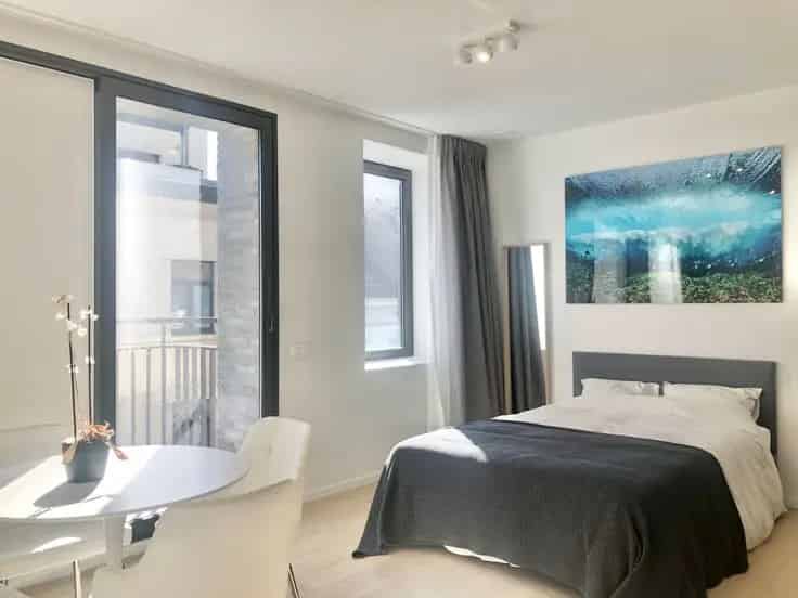 Gemeubelde Studio Te Koop Nabij Avenue Louise