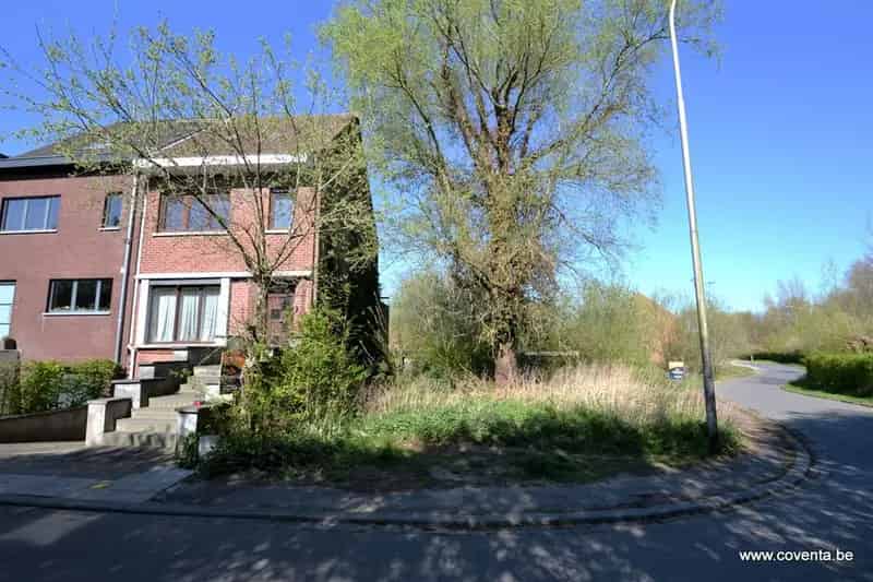 Bouwgrond Kortrijk 2 Bouwlagen Hellend Dak