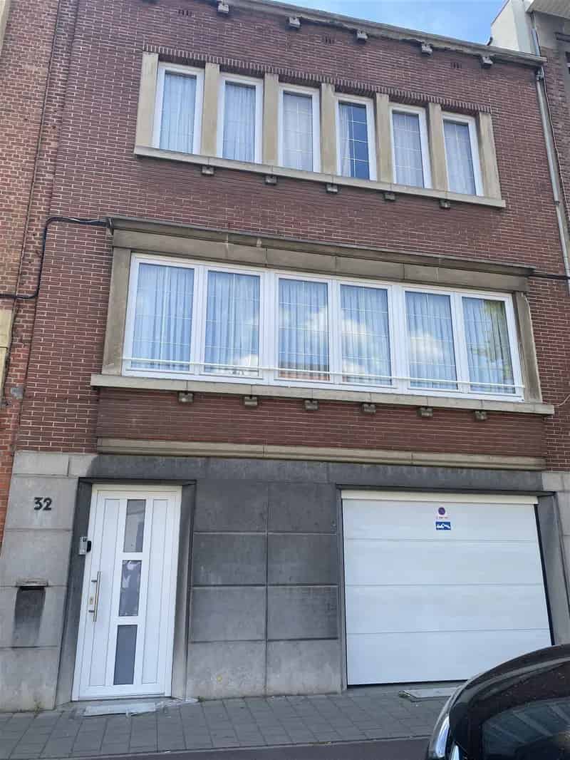 Ruime Bel-Etagewoning 4 Slaapkamers Merksem