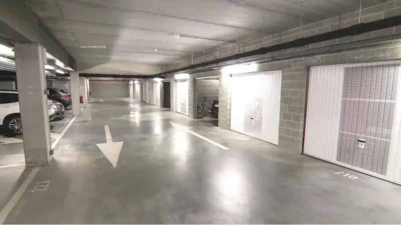 Garage te Koop Brugge Nabij Station