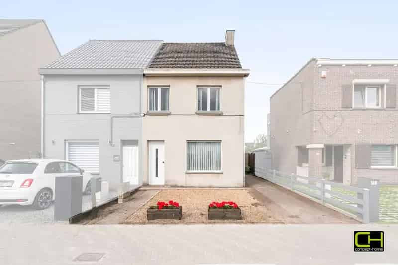 Halfopen Bebouwing met Tuin te Koop Sleidinge