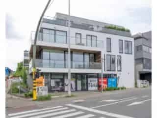 Handelspand te koop Dilbeek 290m² Topligging N8