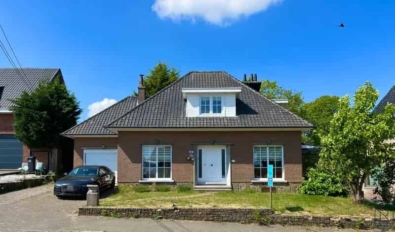Huis te koop Zottegem: 3 slaapkamers, tuin, garage