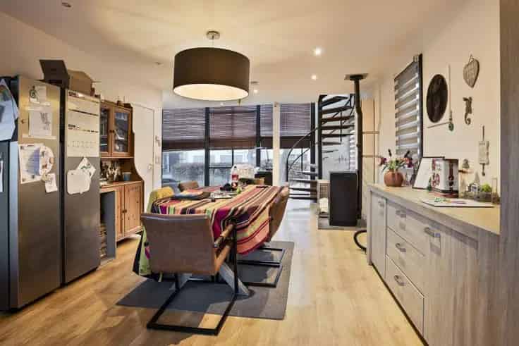 Huis te Koop Kapellen: Gezinvriendelijke woning met werkplaats