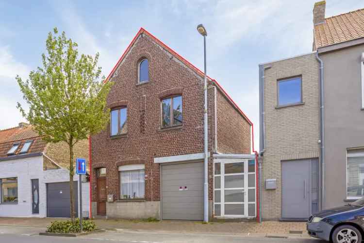 Ruime woning te renoveren Adinkerke nabij De Panne