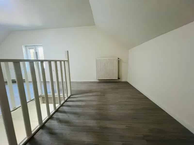 Huis te koop: Gerenoveerde woning met tuin