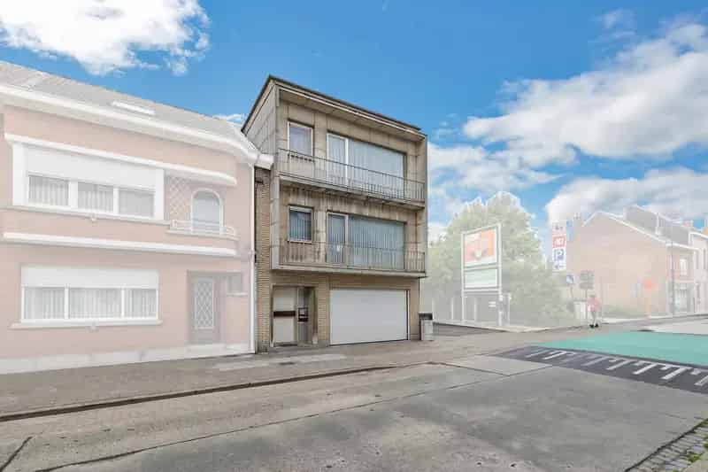 Bel-etage te koop Aalst 3 slaapkamers 2 badkamers grote garage