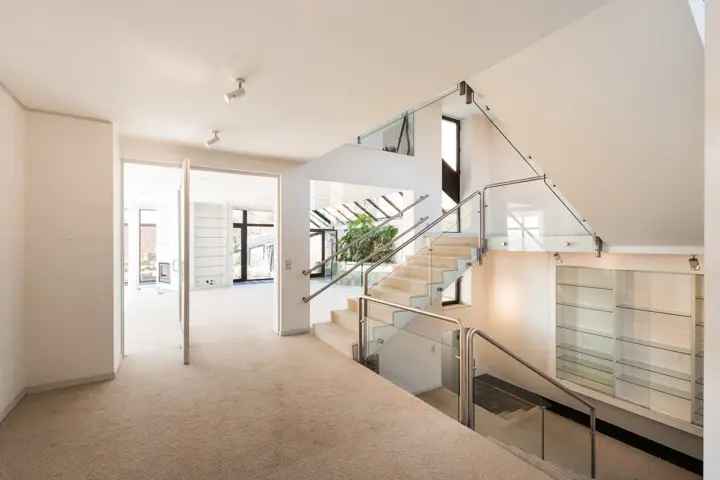 Ruime woning te koop Place de Steenkerque 7