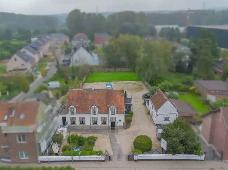 Restaurant met woonst te koop - prachtige villa