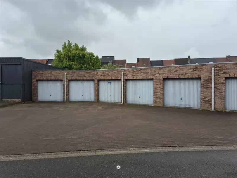 Garagebox te huur Sint Niklaas 22m2