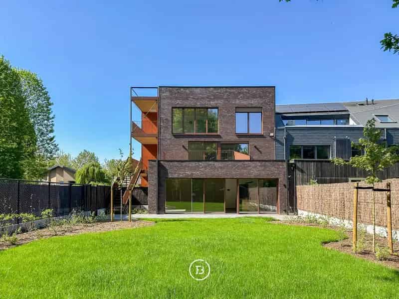 Huis te koop Mariakerke: Gezinswoning met Zorgappartement