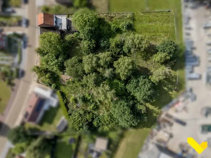 Bouwgrond te koop 27a 25m straatbreedte