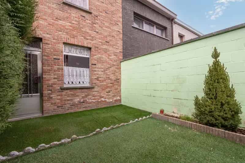 Huis te huur 2 slaapkamers zolder garage stadstuin