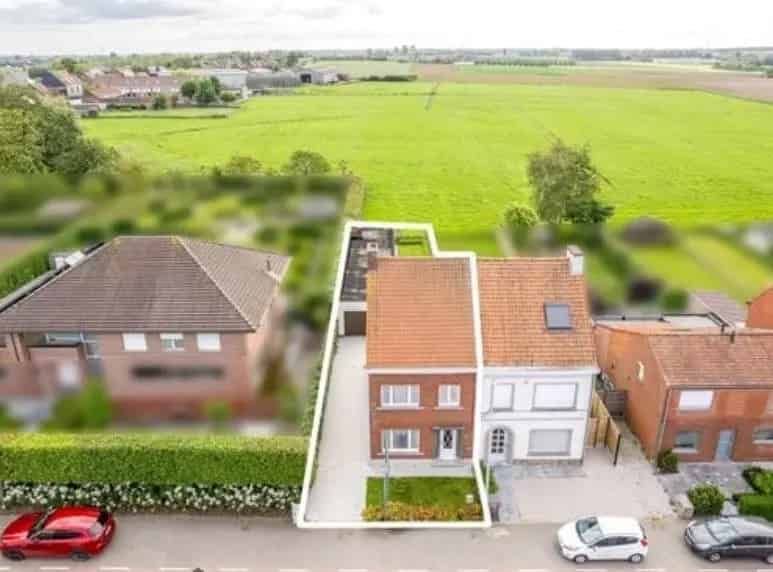 Halfopen bebouwing 3 slaapkamers tuin garage