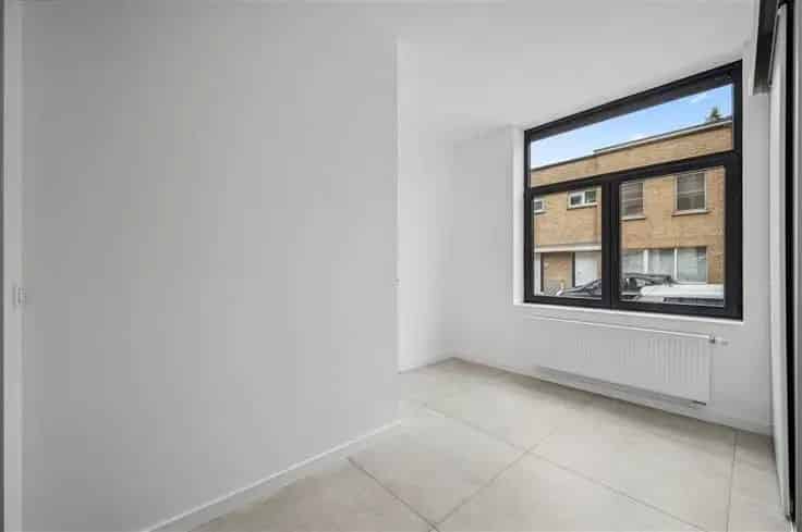 Huis Te Koop Vernieuwde 3 Slaapkamers Grote Tuin EPC A