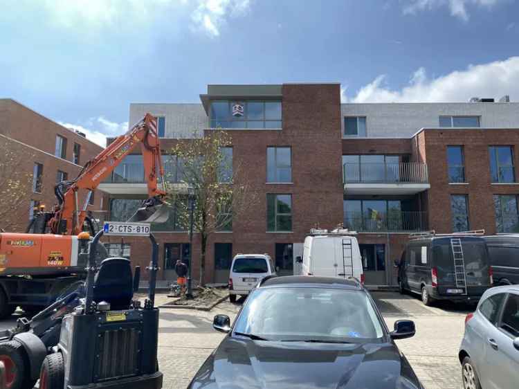 Lichtrijk Dakappartement te Koop Sint-Antonius
